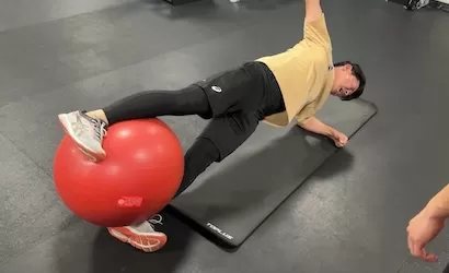 体幹を使ったコンディショニングトレーニングの様子